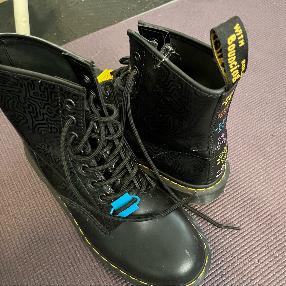 Keith Harding size 9/8 unisex